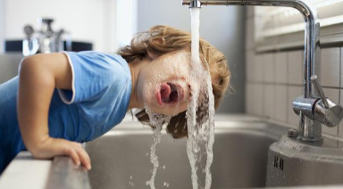 家里水质太差 如何选购净水器？